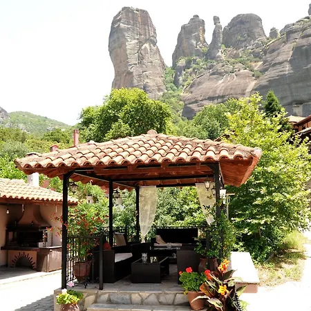 Pavillion2 アパート カランバカ