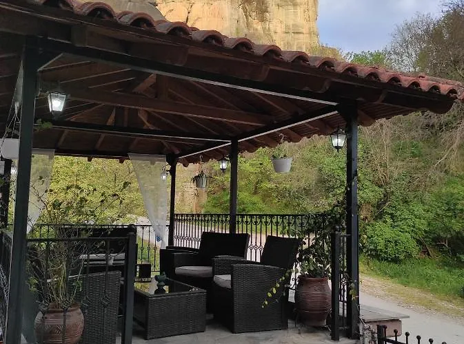 Pavillion2 Kalambaka